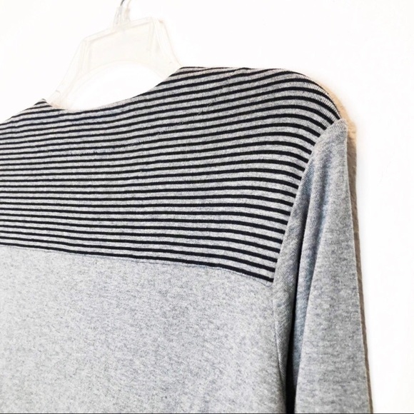 🎉HP🎉J. JILL Perfect Puma Top - Picture 4 of 8